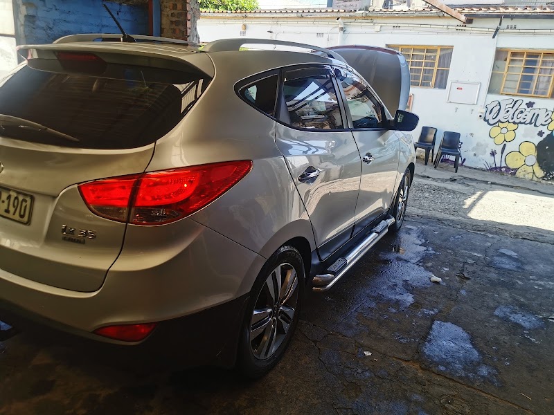Am Carwash - Photo 2